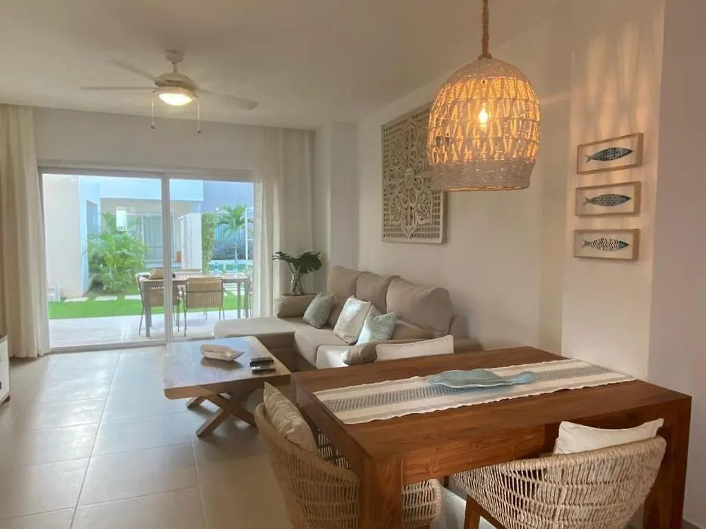 Beach Garden Ground Floor Condo, D1 푼타 카나 아파트